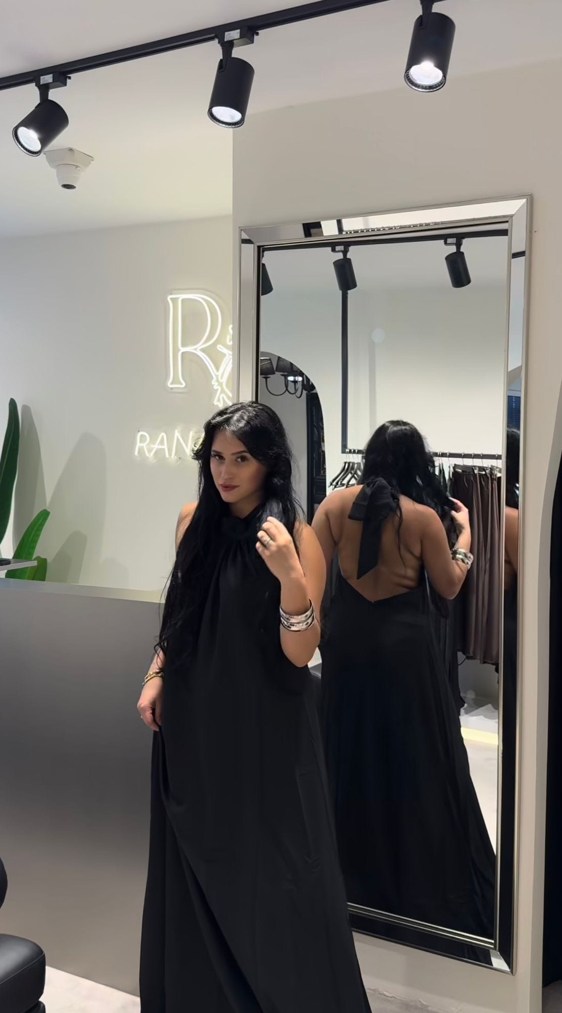 Saten Elbise Boyundan Bağlamalı