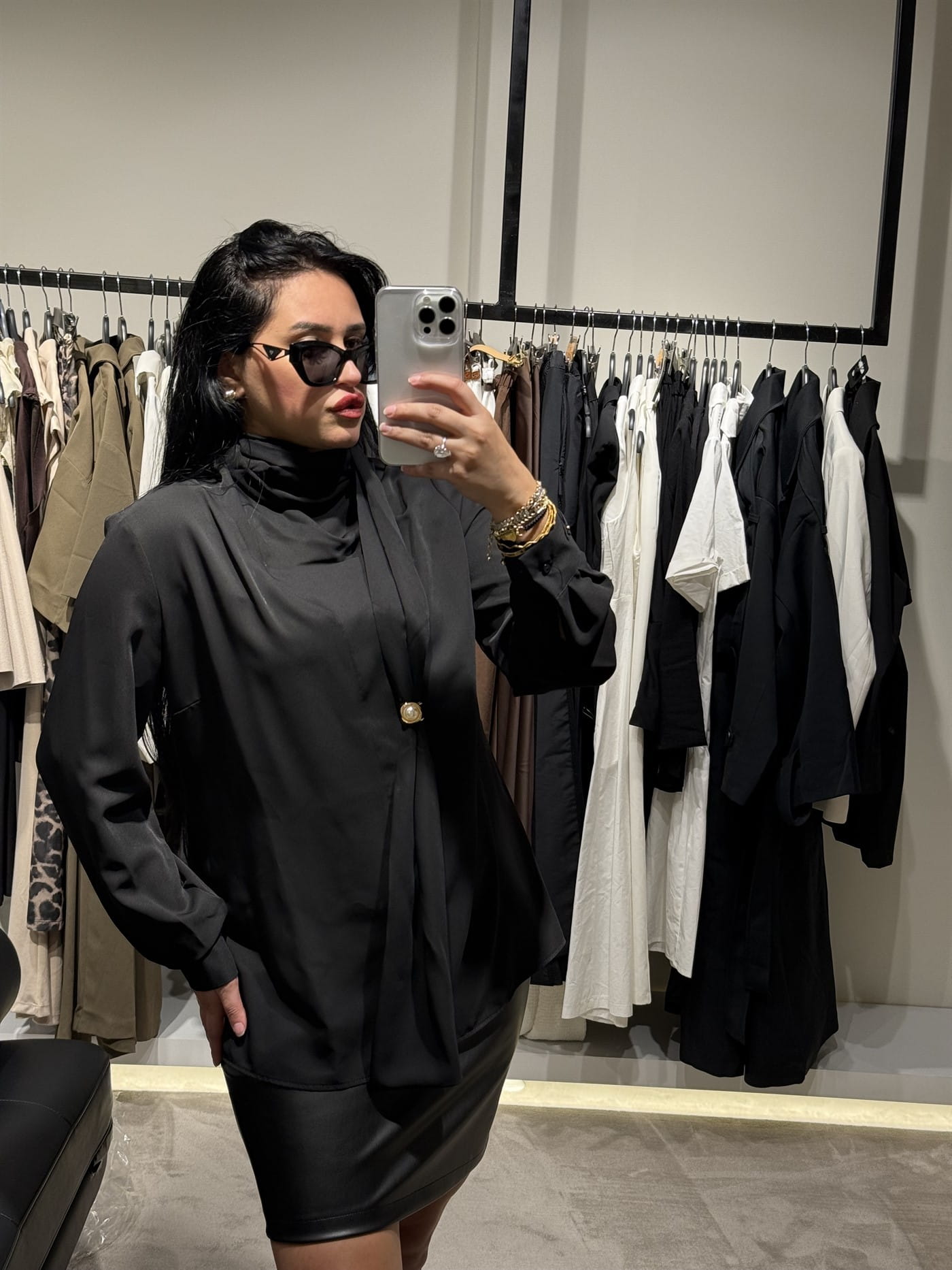 Yüzük şal  detay gömlek